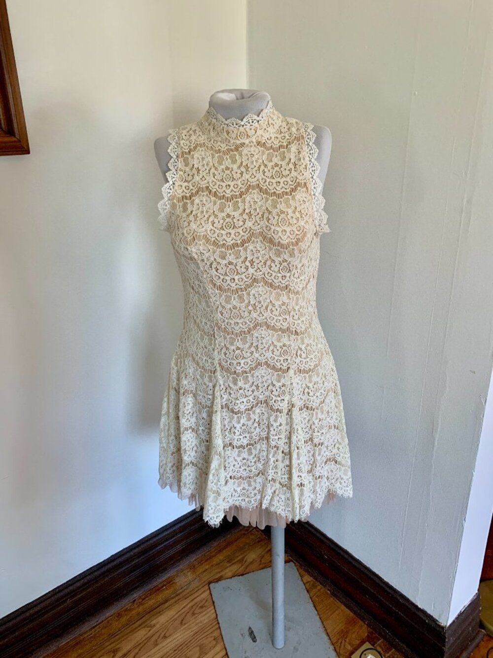 Trixxi White Halter Dress Lace Tulle Sleeveless Mini High Neck Bridal Med Love L